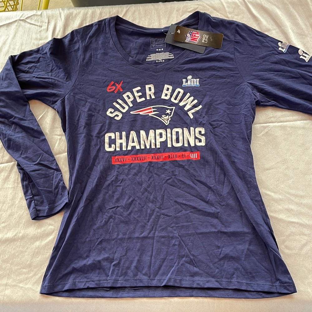 NFL Patriots super bowl 6 fan top NWT